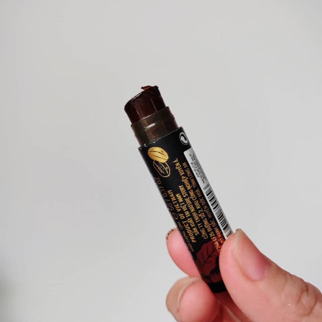 the Cocoon Dak Lak Coffee Lip Scrub review photo by kaoriskincarejournal