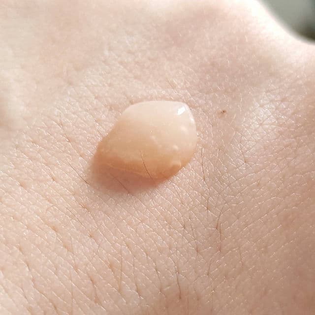 Sulwhasoo Concentrated Ginseng Renewing Serum Ex review photo by kaoriskincarejournal