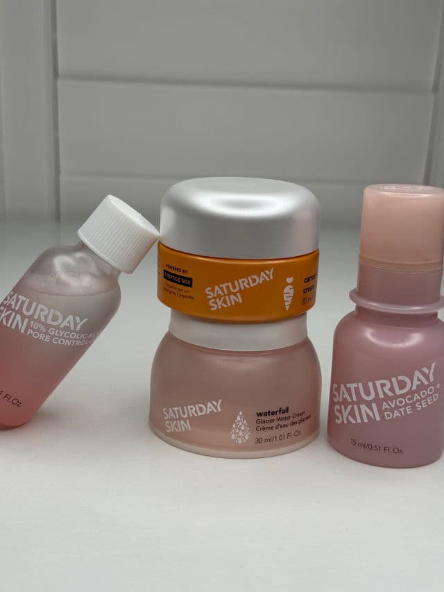 Saturday Skin Pore Clarifying Toner 10% Glycolic Acid + Pore Control Complex review photo by Justmeebonibreeugc