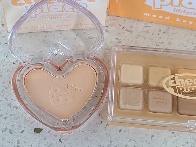 Lilybyred #01 Ash Cinnamon review photo by AnnaSassin