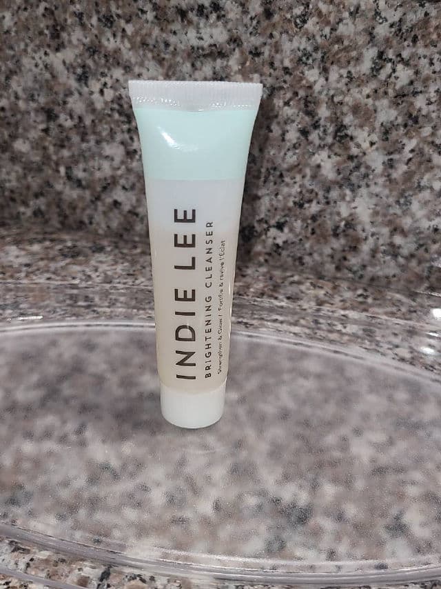Indie Lee Brightening Cleanser review photo by AnnaSassin