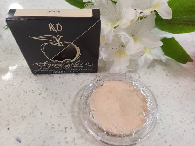 KVD Beauty Good Apple Skin-Perfecting Foundation Balm review photo by AnnaSassin