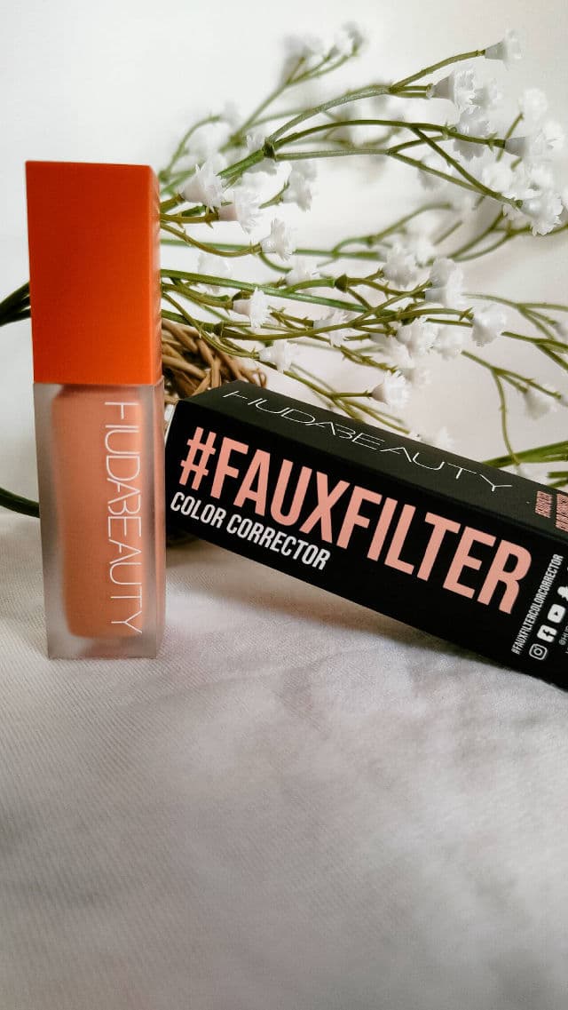 Huda Beauty FauxFilter Luminous Matte Concealer  review photo by LauraDB