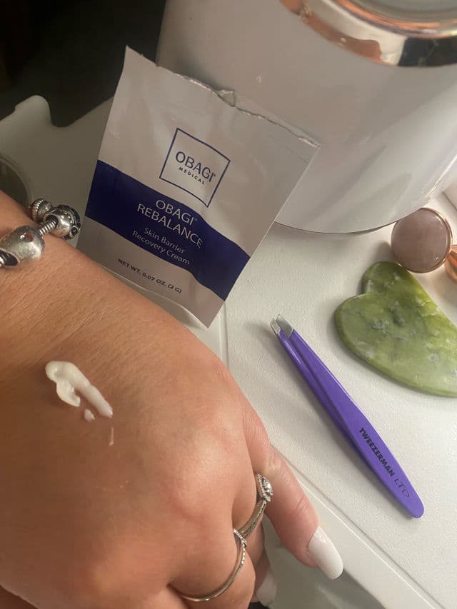 Obagi Hydrate Luxe Moisture-Rich Cream review photo by chasi