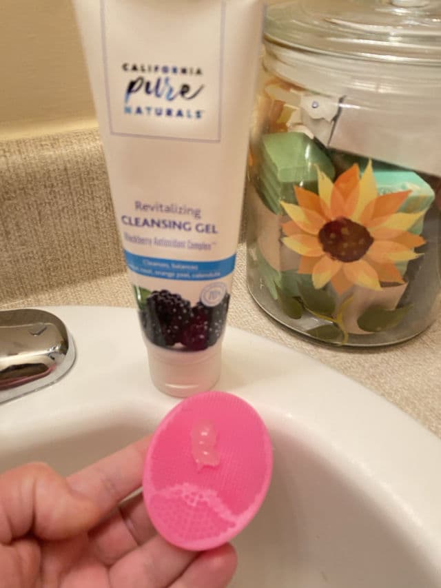 California Pure Naturals Revitalizing Cleansing Gel review photo by chasi