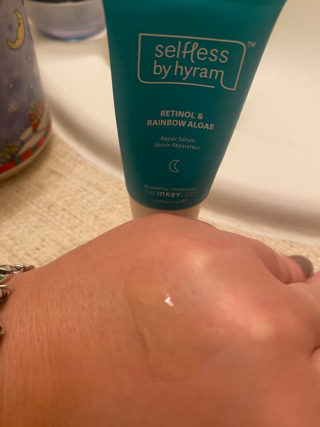 Selfless by Hyram Retinol & Rainbow Algae Repair Serum review photo by chasi