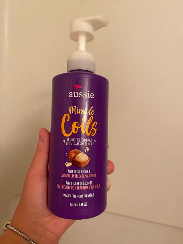 Aussie Miracle Moist Shampoo review photo by chasi