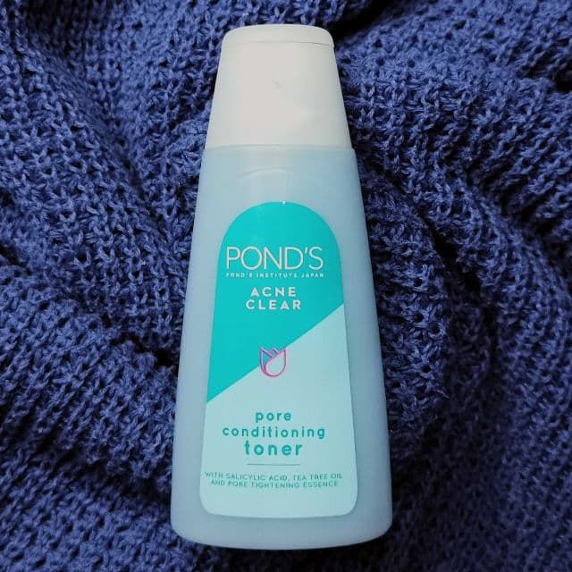 Pond's Acne Clear Pore Conditioning Toner review photo by Kylieee