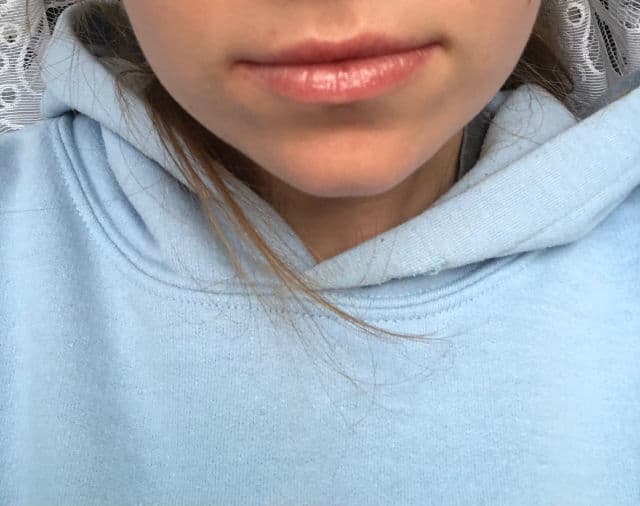 Eos Dulce de Leche Lip Balm review photo by xanderka