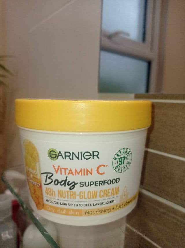 Garnier Body Superfood Nutri Glow Body Cream Vitamin C + Mango review photo by kgrig