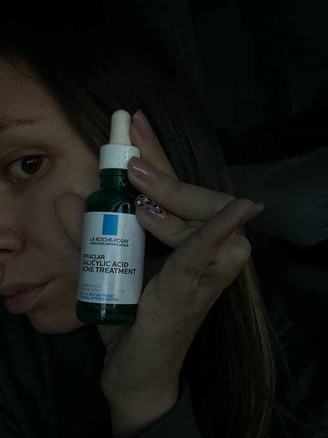 La Roche-Posay Effaclar Salicylic Acid Acne Treatment Serum review photo by TonyaB