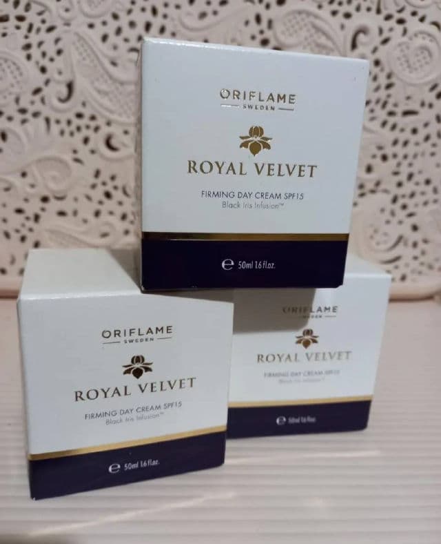 Oriflame Royal Velvet Firming Day Cream SPF15 review photo by eugeneolga