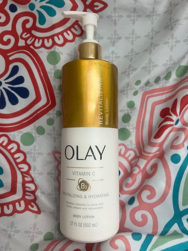 Olay Tone Evening & Hydrating Body Lotion review photo by TinaSweet