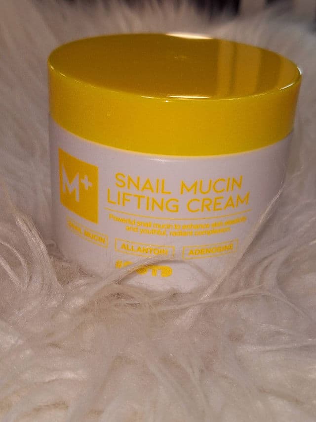 Snail Mucin Lifting Cream product review