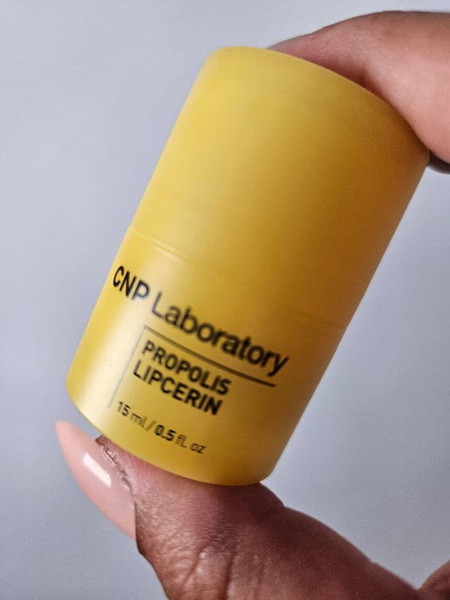 CNP Laboratory Original review photo by Lylmakeup
