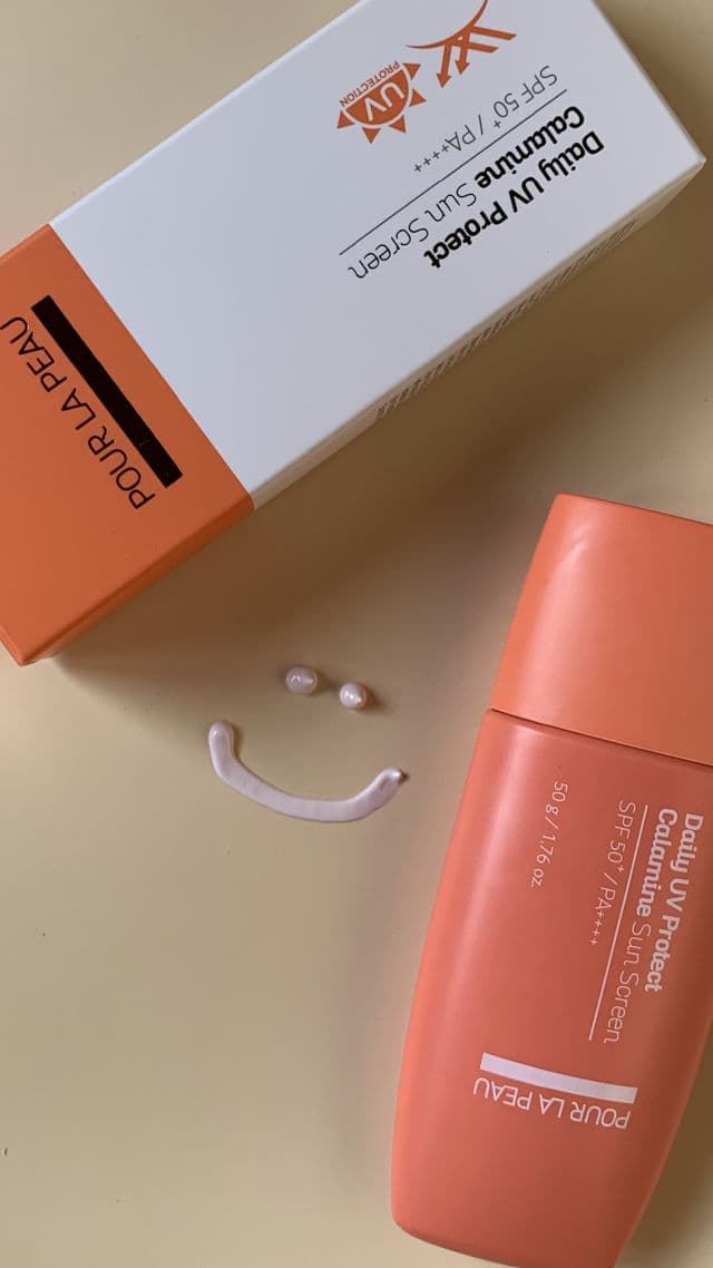 Pour La Peau Daily UV Protect Calamine Sun Screen SPF50+/PA++++ review photo by naedia