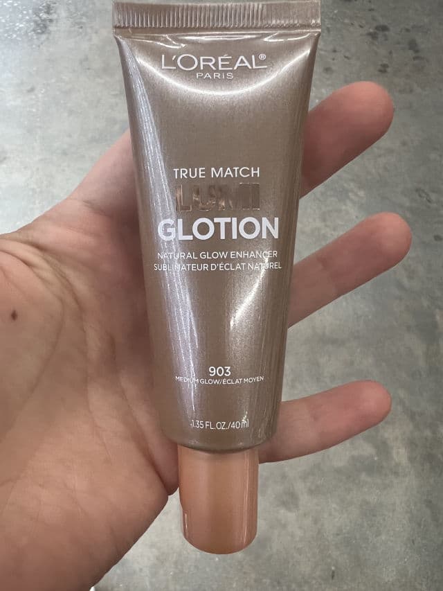 L'Oreal Paris 903 Medium review photo by TinaSweet11