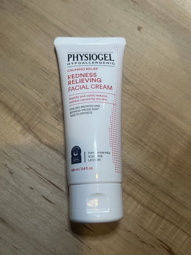 Physiogel PHYSIOGEL Calming Relief Face Cream Rich 40 mL review photo by bonanza