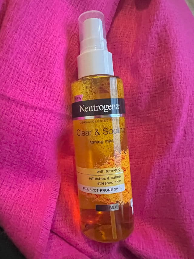 Neutrogena Soothing Clear Turmeric Mist review photo by bonanza