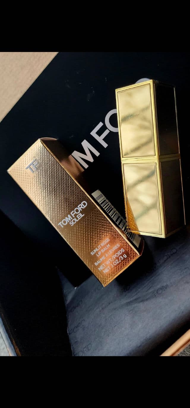 Tom Ford Sunlit Rose Lip Balm review photo by HtetHtetK