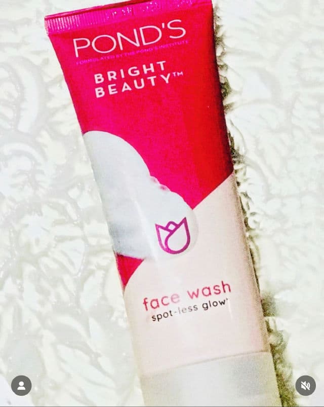 Pond's White Beauty Spot-Less Glow Facial Foam review photo by SummerG