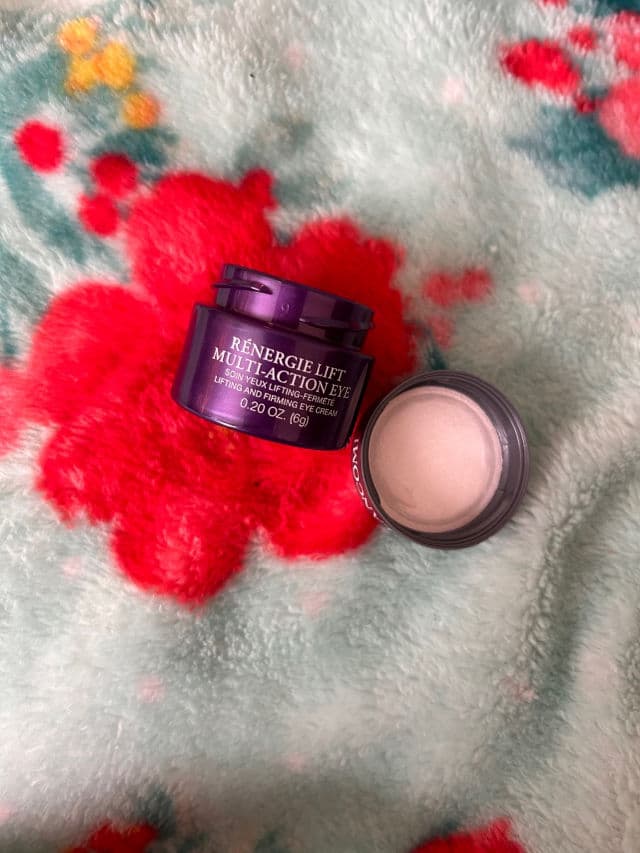 Lancome Rénergie Lift Multi-Action Ultra Eye Cream review photo by tdroyal95