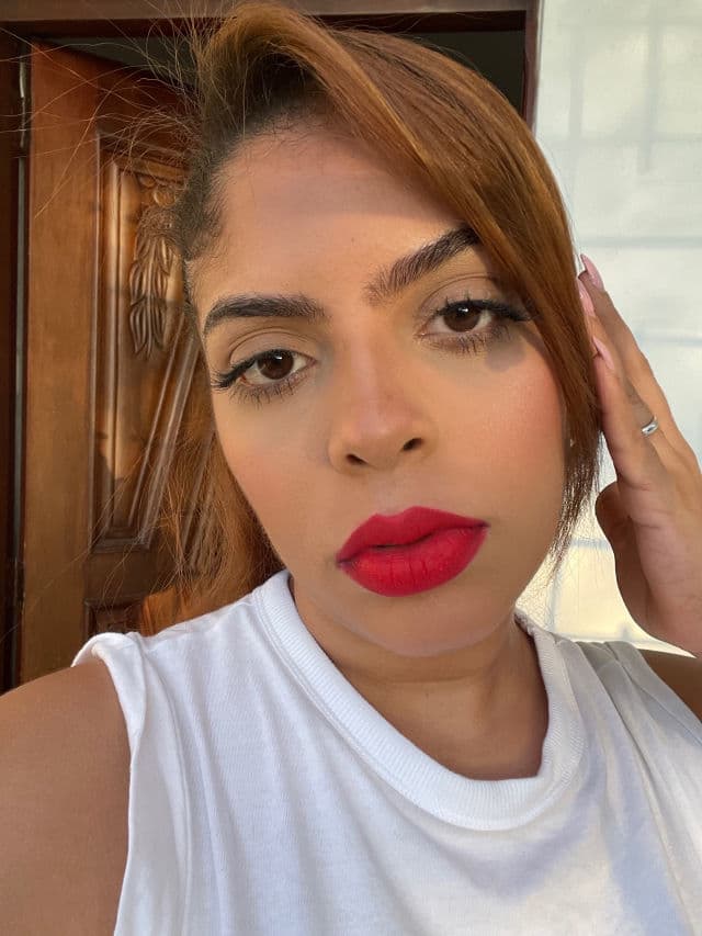 MAC Ruby Woo review photo by yessicalora