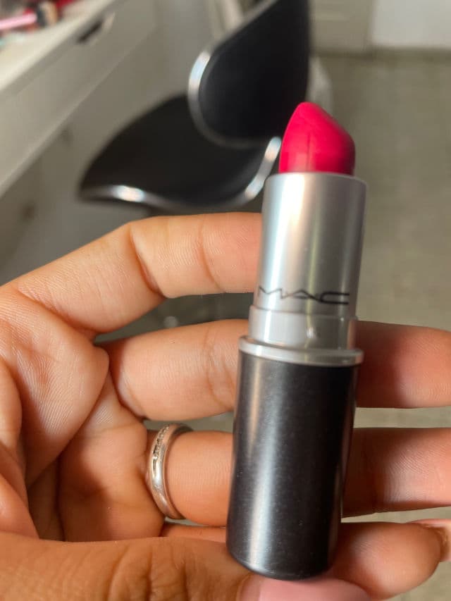 MAC Ruby Woo review photo by yessicalora