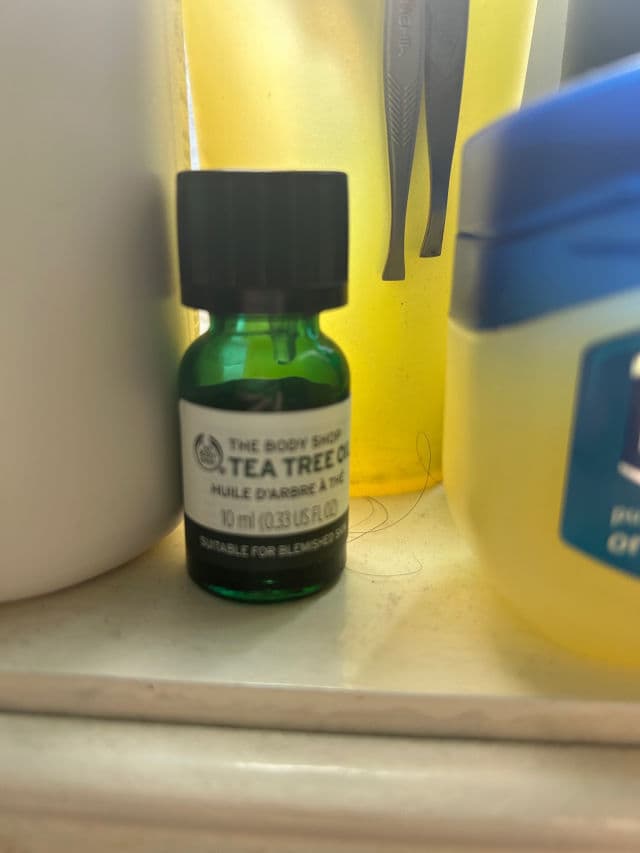 The Body Shop Jumbo Tea Tree Oil review photo by chichiq