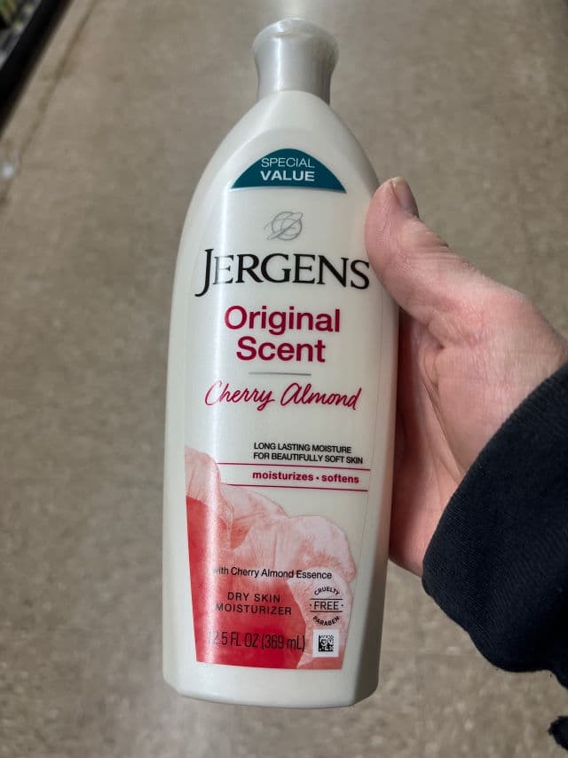 Jergens Hand & Body Lotion Moisturizer - Cherry Almond review photo by sunflwrs86