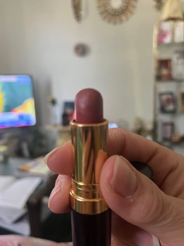 Revlon Super Lustrous The Luscious Mattes Lipstick review photo by sunflwrs86