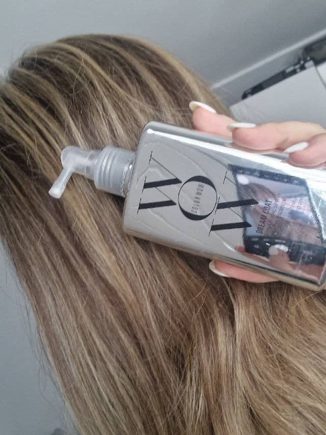 Color Wow Dream Coat Supernatural Spray review photo by LoreLorena