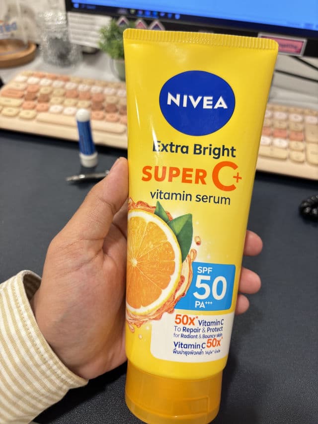 Nivea Extra Bright Super C+ Vitamin Serum SPF50 PA+++ review photo by Rahimiamir