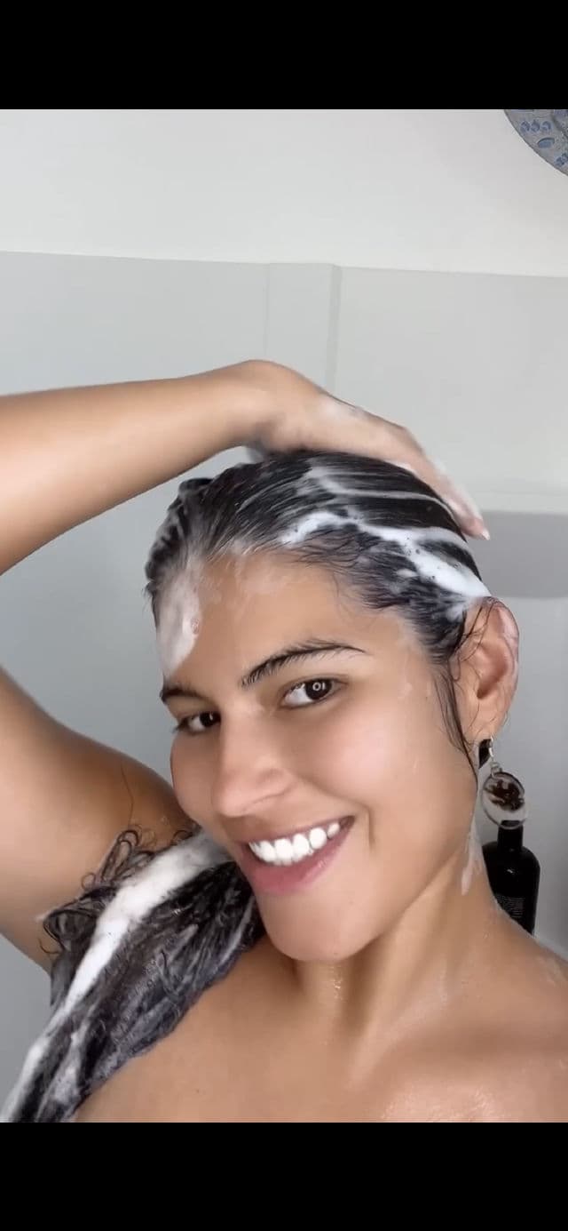 Dr. Hempster Anti-Hair Loss Shampoo review photo by CindyCuidaTuPiel