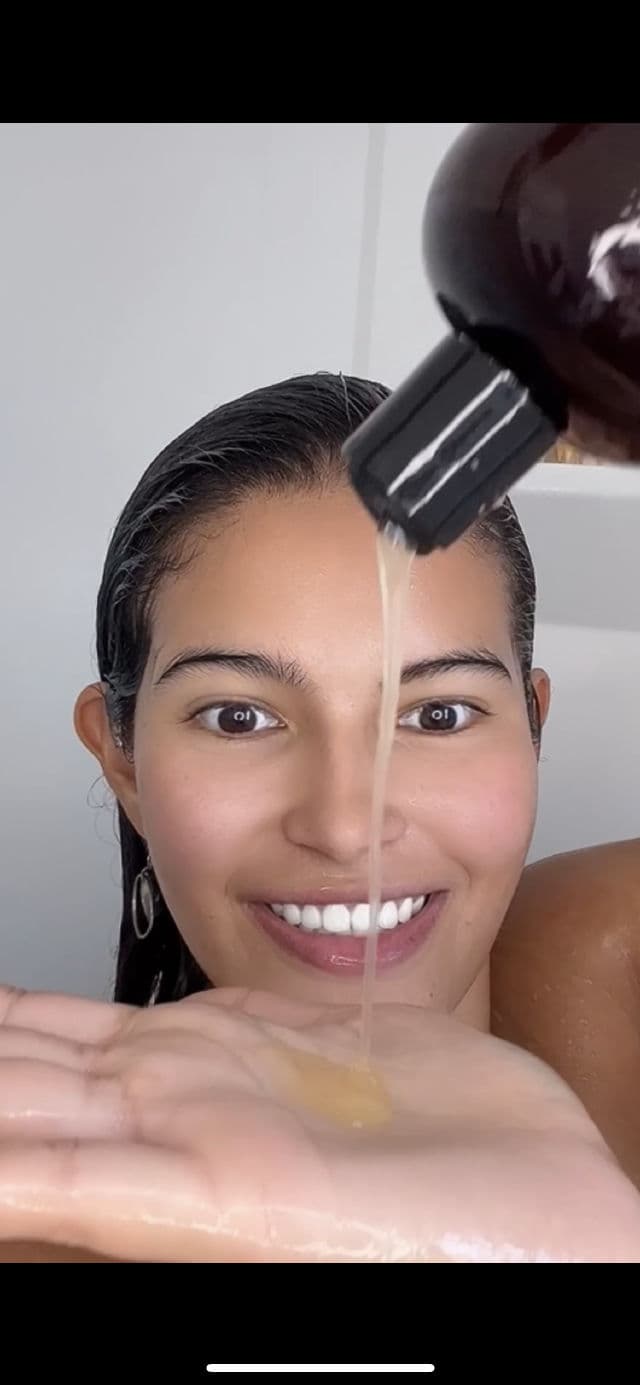 Dr. Hempster Anti-Hair Loss Shampoo review photo by CindyCuidaTuPiel