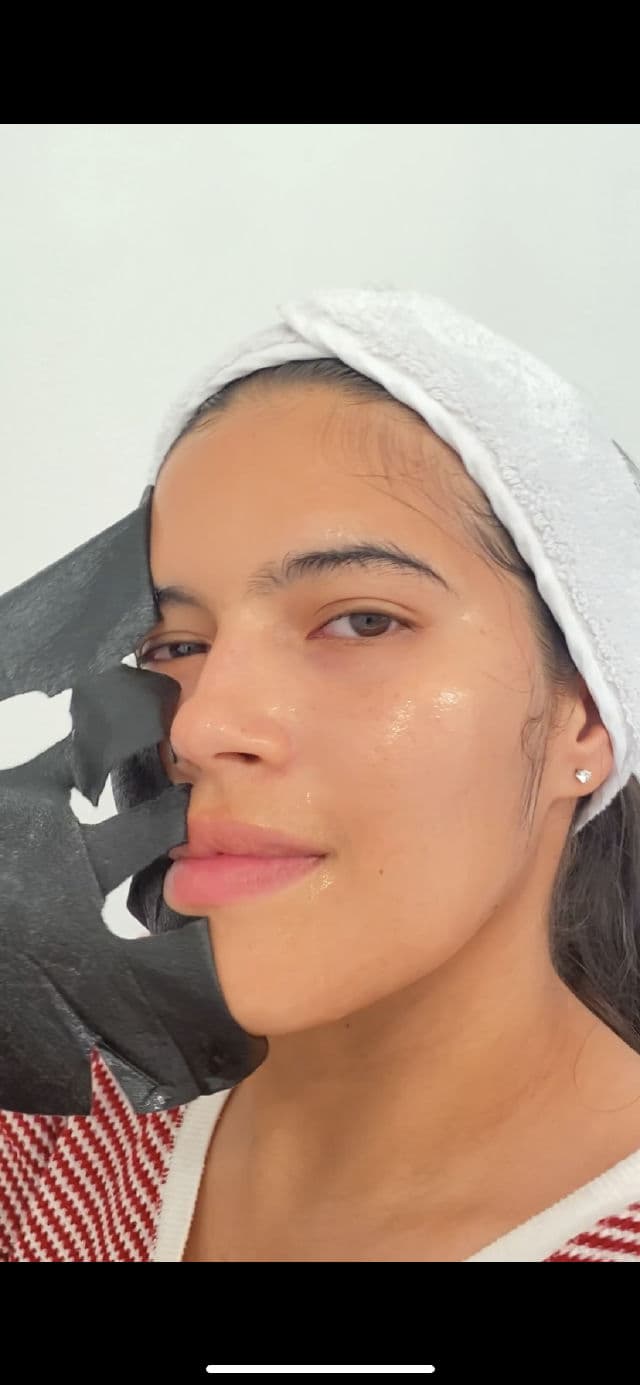 MEDIHEAL H.D.P Photoready Tightening Charcoal Mask review photo by CindyCuidaTuPiel