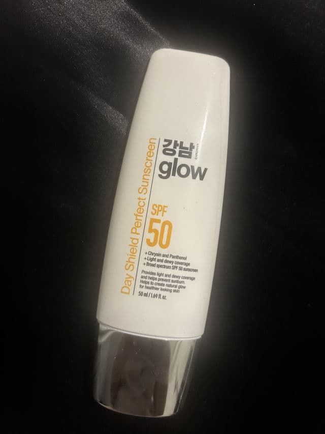 Gangnam Glow Day Shield Perfect Sunscreen SPF50 review photo by JoselinaStyle