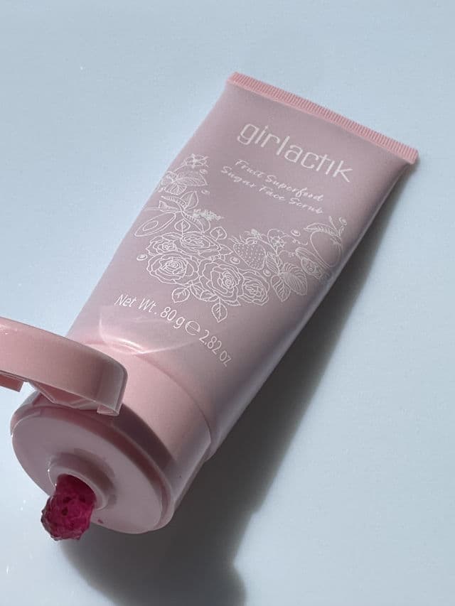 Girlactik Cranberry Sugar Face Scrub review photo by karoldjv