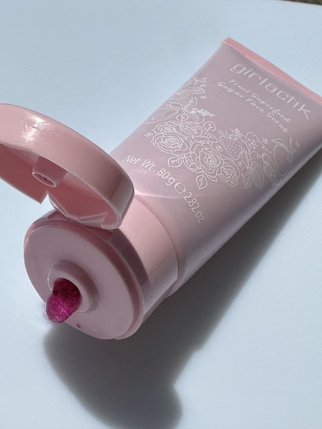 Girlactik Cranberry Sugar Face Scrub review photo by karoldjv