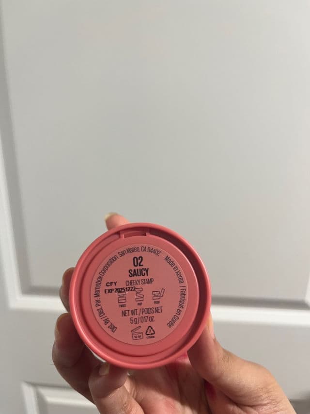 Kaja Saucy review photo by Murwa