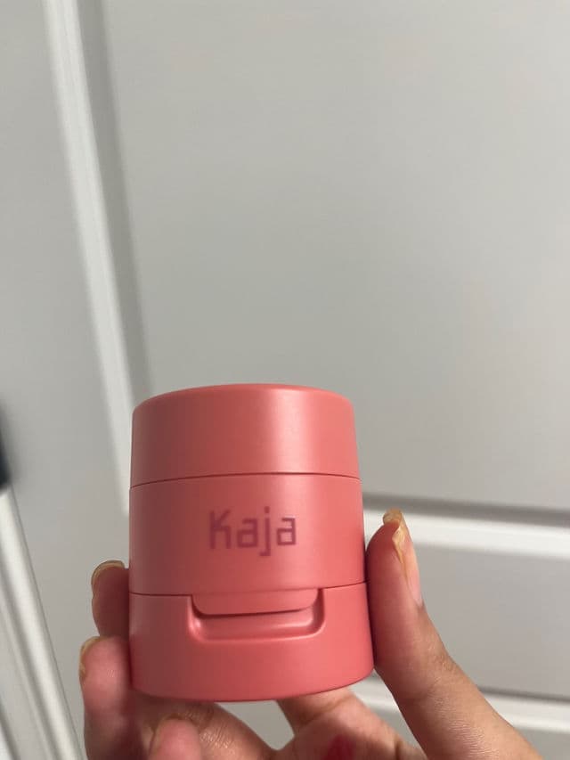 Kaja Saucy review photo by Murwa