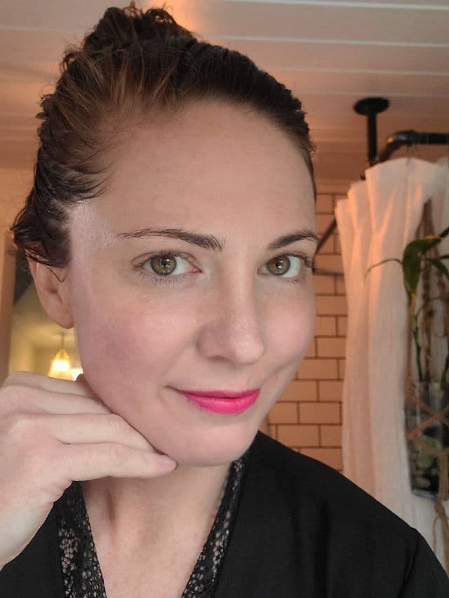 Danessa Myricks Yummy Skin Blurring Balm Powder Flushed review photo by Eudora