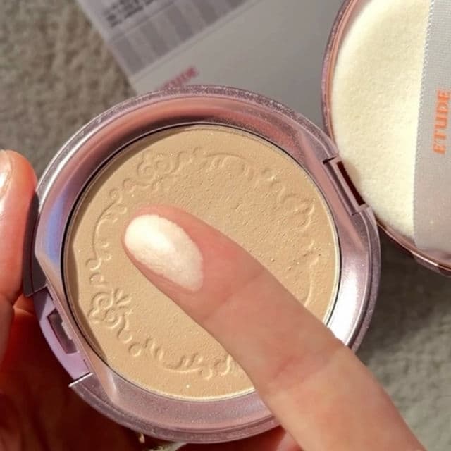 ETUDE Secret Beam Powder Pact SPF36 PA+++ review photo by AnaLovesKbeauty
