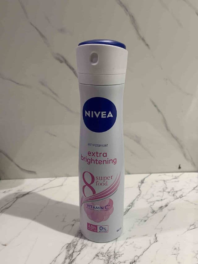 Nivea Extra Brightening 8 Super Food Deodorant Spray review photo by Vanni