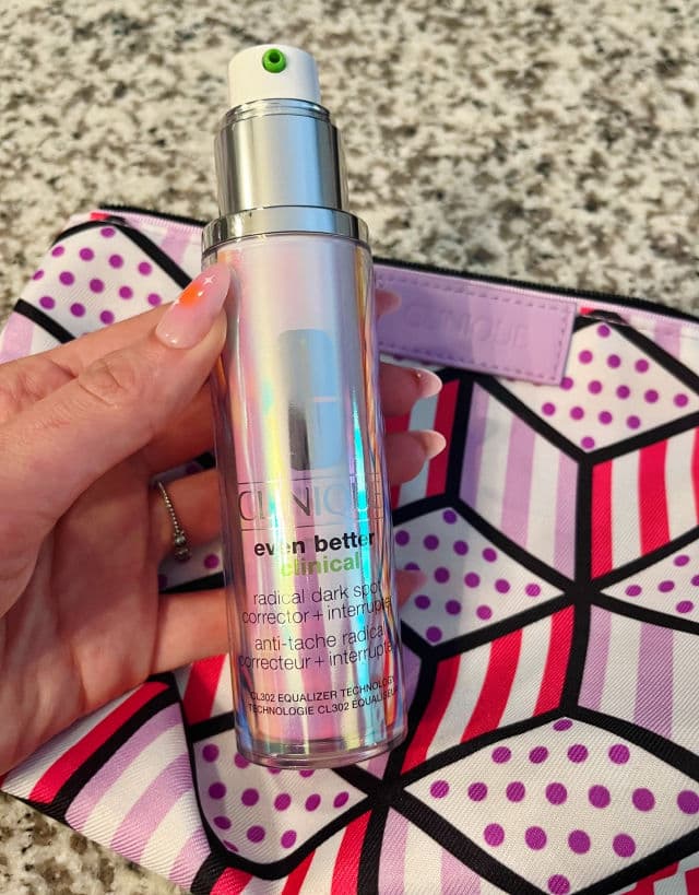 Clinique Even Better Clinical™ Radical Dark Spot Corrector + Interrupter review photo by MChristina2