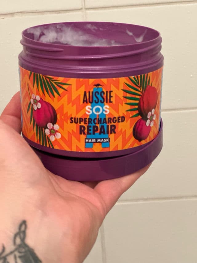 Aussie SOS Supercharged Repair Hair Mask review photo by Oxannaroxy