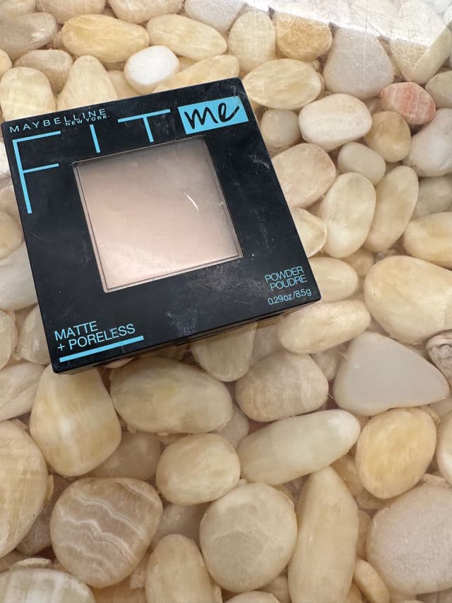 Maybelline Fit Me Compact Powder review photo by Daria88