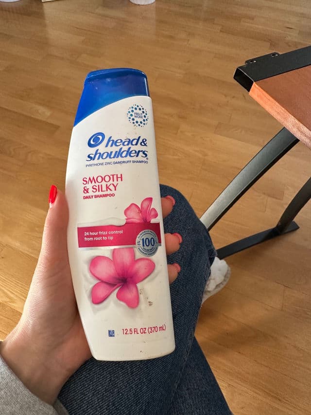 Head & Shoulders Smooth & Silky Shampoo review photo by Daria88
