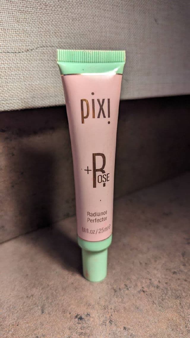 Pixi +C Vit Brightening Perfector review photo by Maureenursul