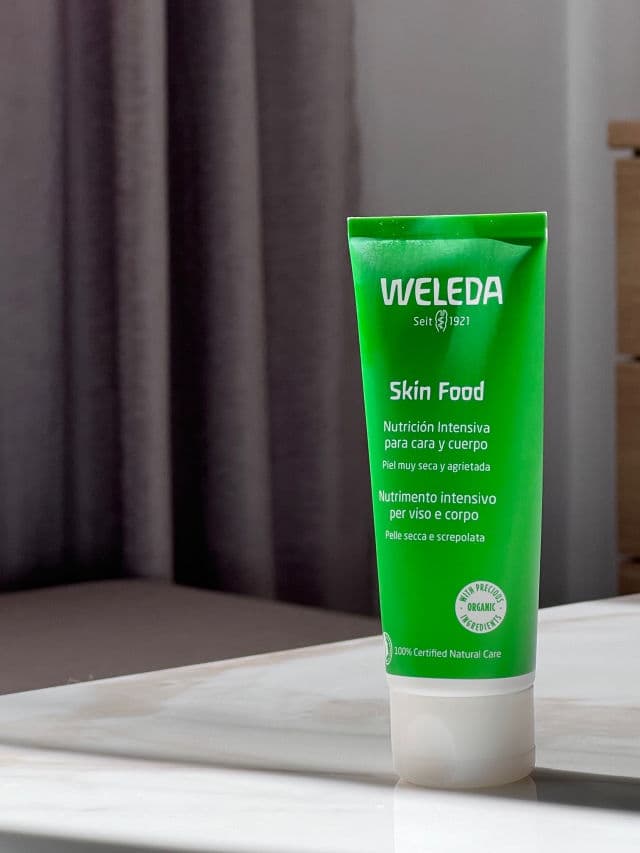 Weleda Skin Food Original Ultra-Rich Cream review photo by Mbcoss 
